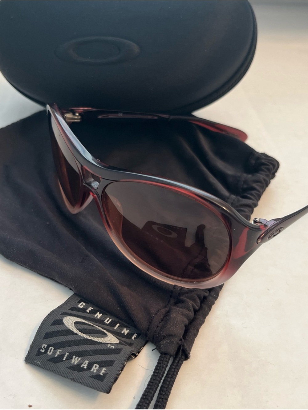 Oakley Vacancy Womens Sunglasses, OO2014-03 119 Oakley Women's Sunglasses w/case